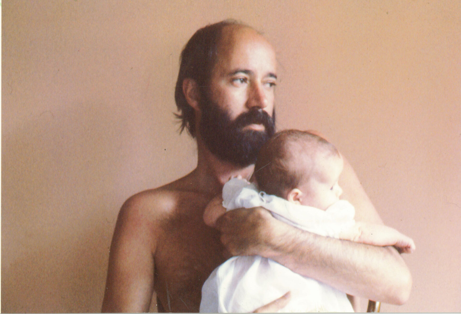 Antonio Caballero e Isabel Caballero en Bogotá, en 1985.