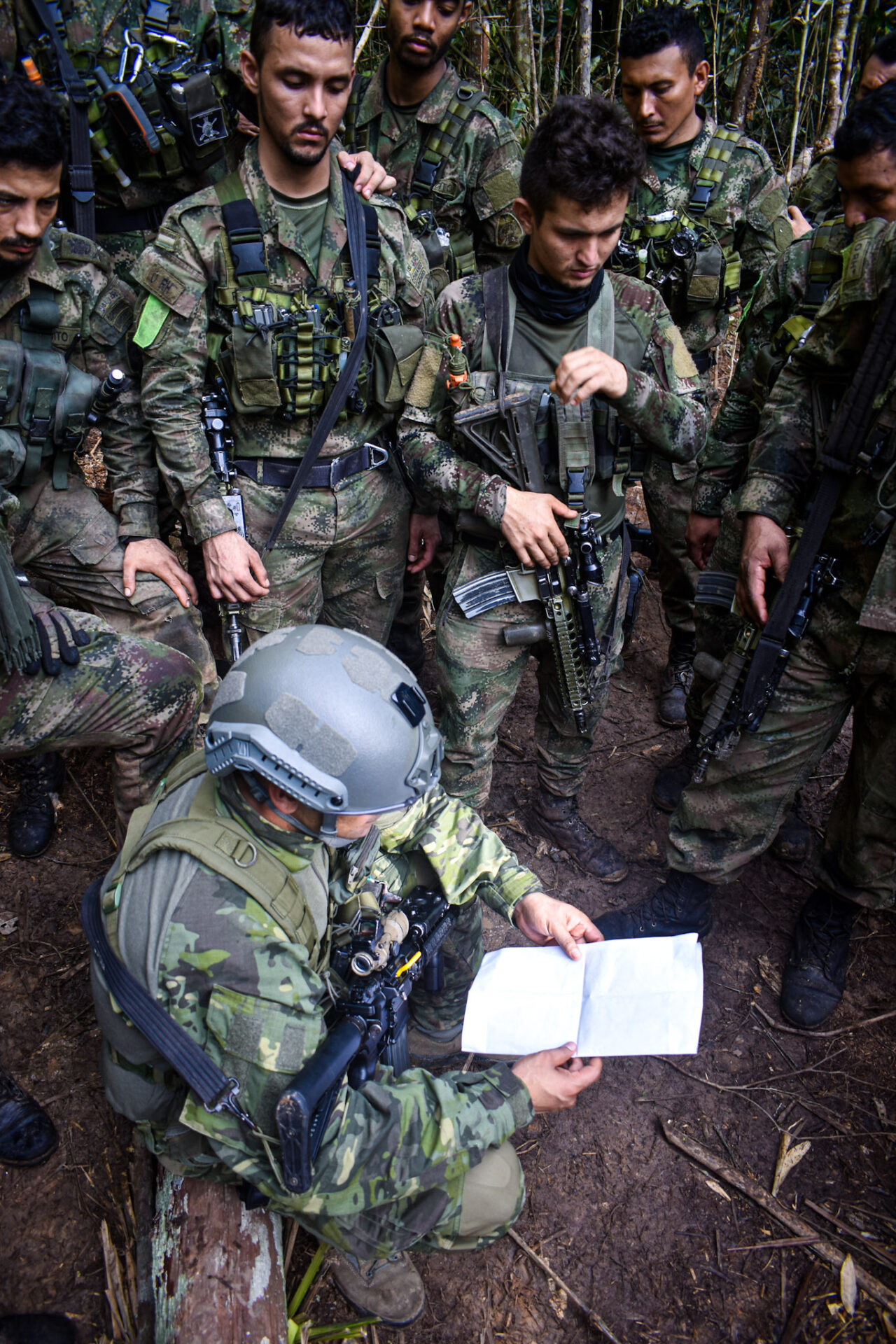 soldado pedro sanchez ministro de defensa fotografiados 1